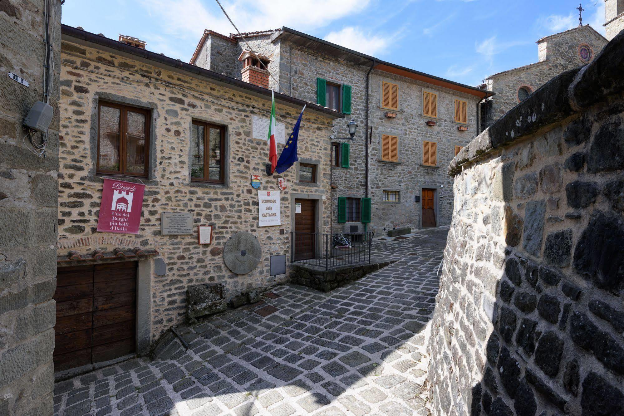 Borgo Dei Corsi Holiday House Reggiolo Esterno foto