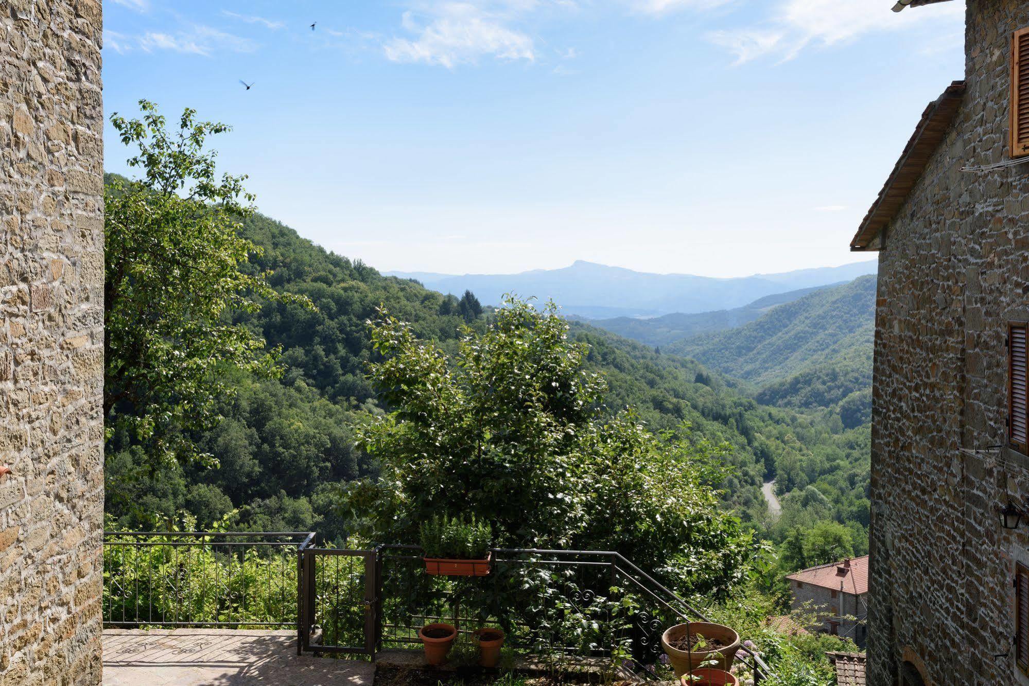 Borgo Dei Corsi Holiday House Reggiolo Esterno foto