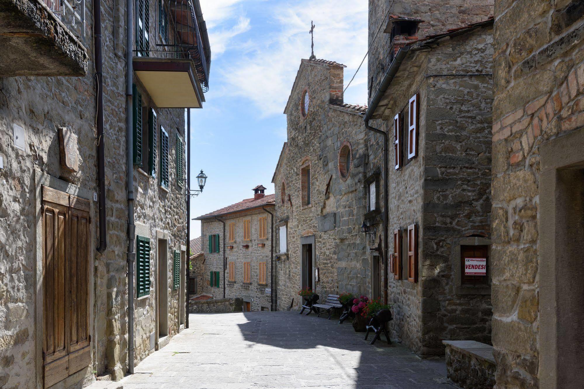 Borgo Dei Corsi Holiday House Reggiolo Esterno foto