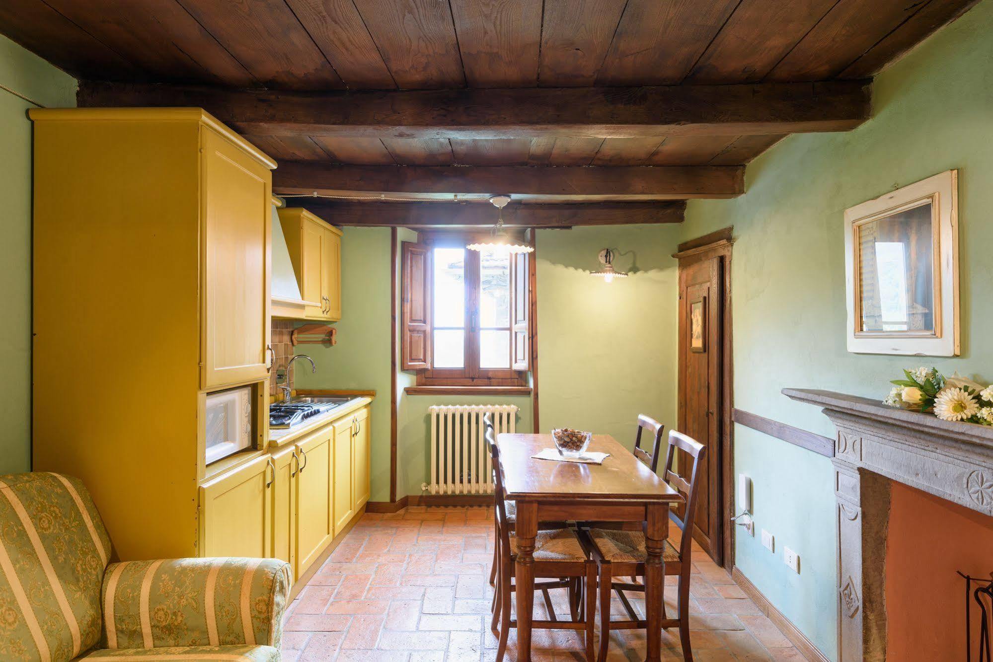 Borgo Dei Corsi Holiday House Reggiolo Esterno foto